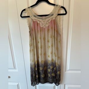 Ultra Pink Flowy Shift Dress Lace Top Ombré pattern Size M